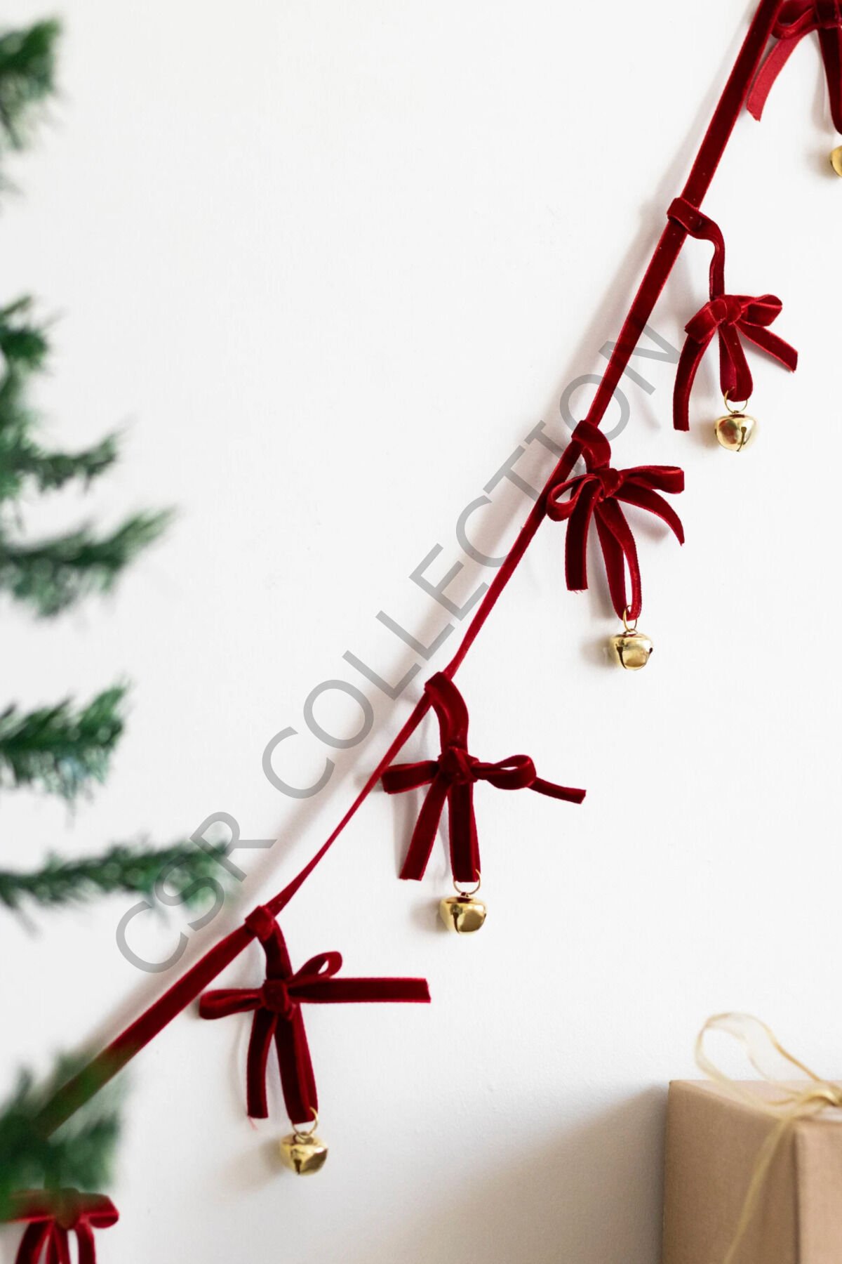 Yılbaşı Kadife Kurdele Gold Zilli Zincir Noel Çam Ağaç Süsü